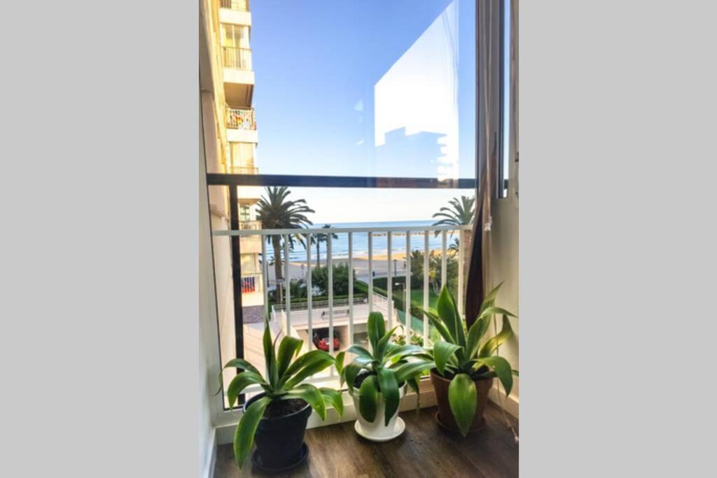 Apartamento Recien Reformado En Primera Linea Con Vistas A La Playa De La Almadraba Benicàssim Εξωτερικό φωτογραφία