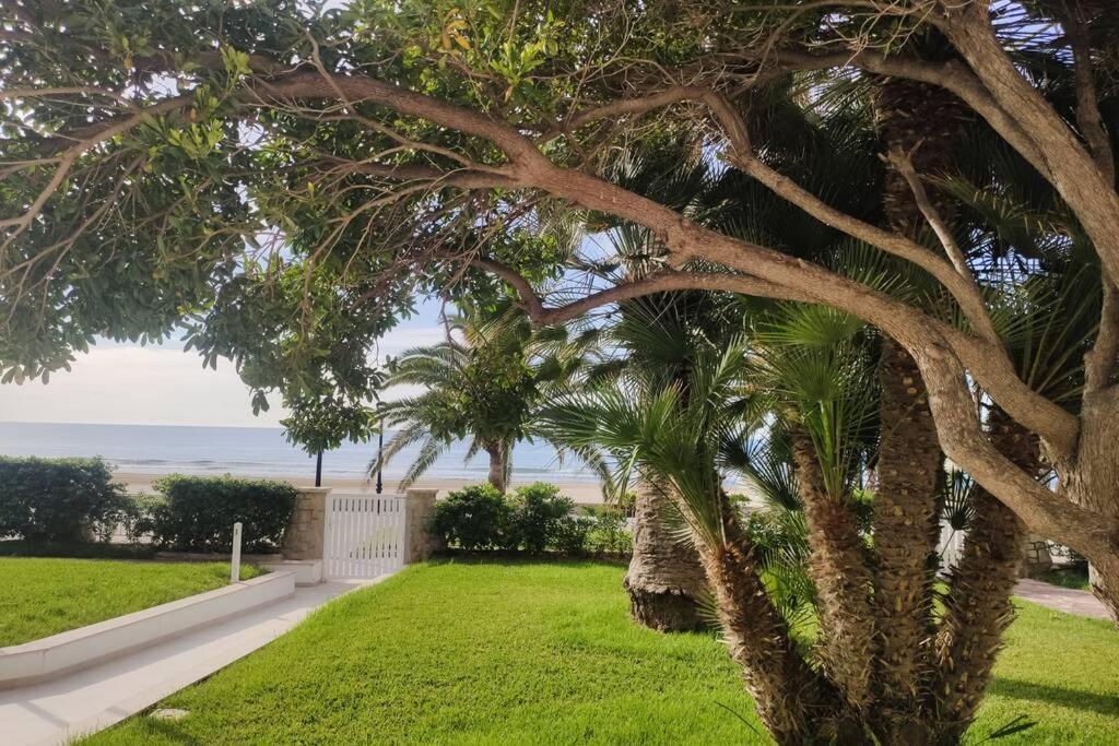 Apartamento Recien Reformado En Primera Linea Con Vistas A La Playa De La Almadraba Benicàssim Εξωτερικό φωτογραφία